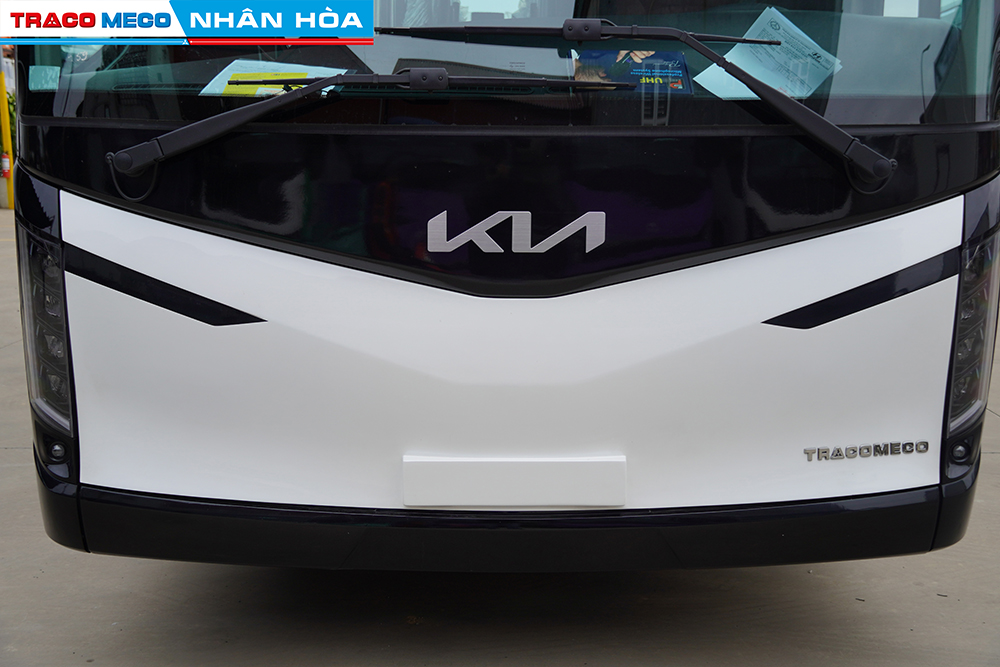 XE KHÁCH TRACOMECO KIA GRANDBIRD 47 CHỖ ĐỘNG CƠ HYUNDAI D6CD 425PS