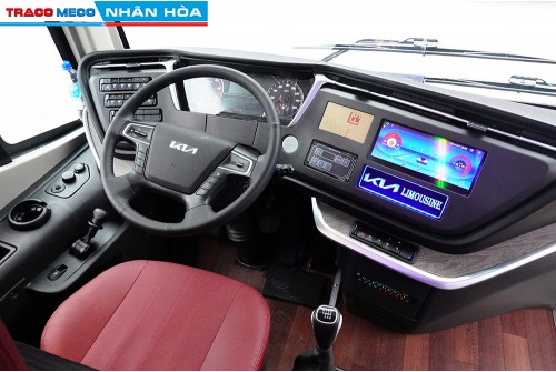 XE KHÁCH TRACOMECO KIA GRANDBIRD 47 CHỖ ĐỘNG CƠ HYUNDAI D6CD 425PS