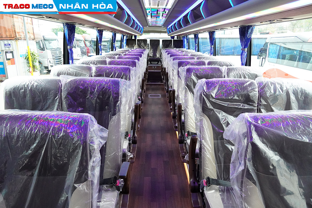 XE KHÁCH TRACOMECO KIA GRANDBIRD 47 CHỖ ĐỘNG CƠ HYUNDAI D6CD 425PS