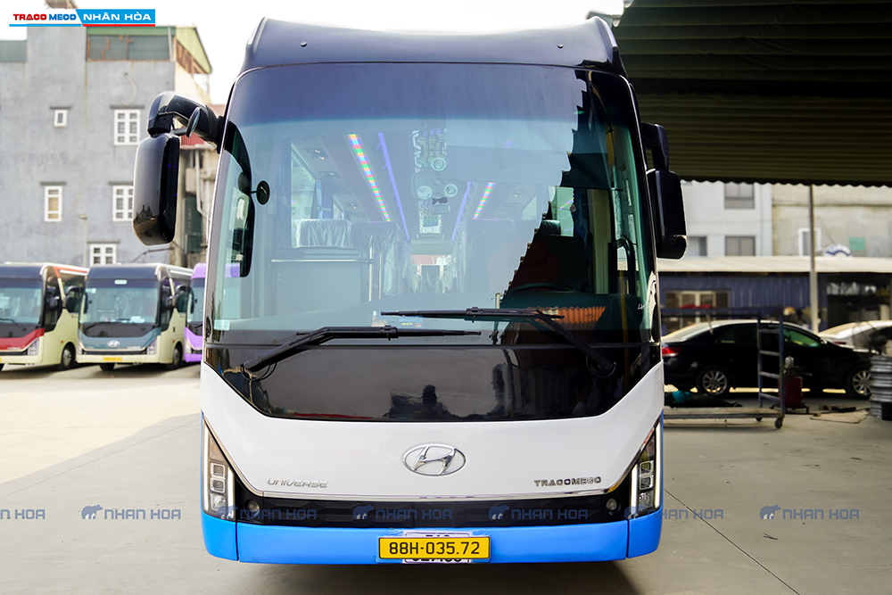 XE KHÁCH TRACOMECO UNIVERSE 47 CHỖ ĐỘNG CƠ WEICHAI 430PS