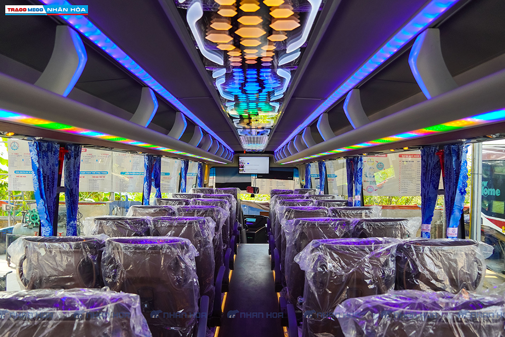 XE KHÁCH TRACOMECO UNIVERSE 47 CHỖ ĐỘNG CƠ WEICHAI 430PS