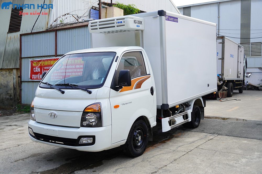 Xe Tải Hyundai Tải Trọng 1.2 Tấn Thùng Đông Lạnh H150