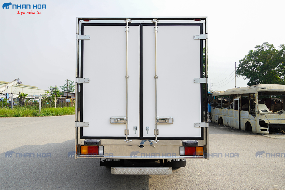 Xe tải Hyundai Mighty W750L Trọng Tải 3 Tấn Thùng Đông Lạnh