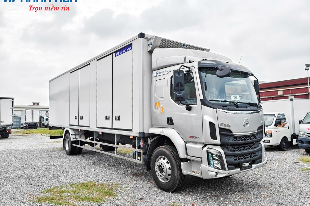 Xe Tải CHENGLONG M3 Thùng Đông Lạnh 7 Tấn