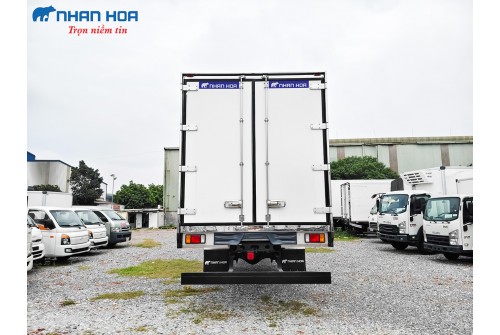 Xe Tải CHENGLONG M3 Thùng Đông Lạnh 7 Tấn
