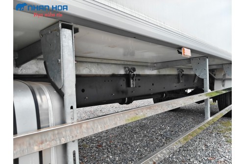 Xe Tải CHENGLONG M3 Thùng Đông Lạnh 7 Tấn
