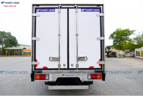 Xe Tải Thùng đông lạnh Hyundai New Mighty 75S F140 Tải trọng 3.2 tấn