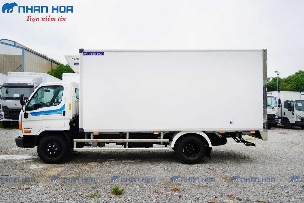 Xe Tải HYUNDAI MIGHTY W11S Tải Trọng 1 Tấn 9 Thùng Đông Lạnh