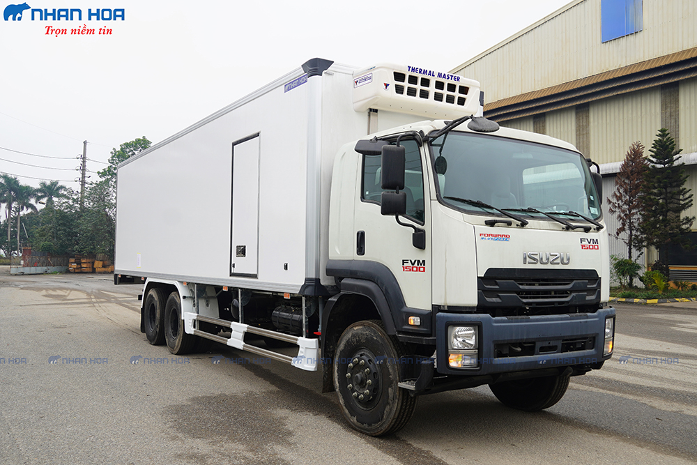 Xe tải thùng đông lạnh isuzu fvm1500 tải trọng 14 tấn
