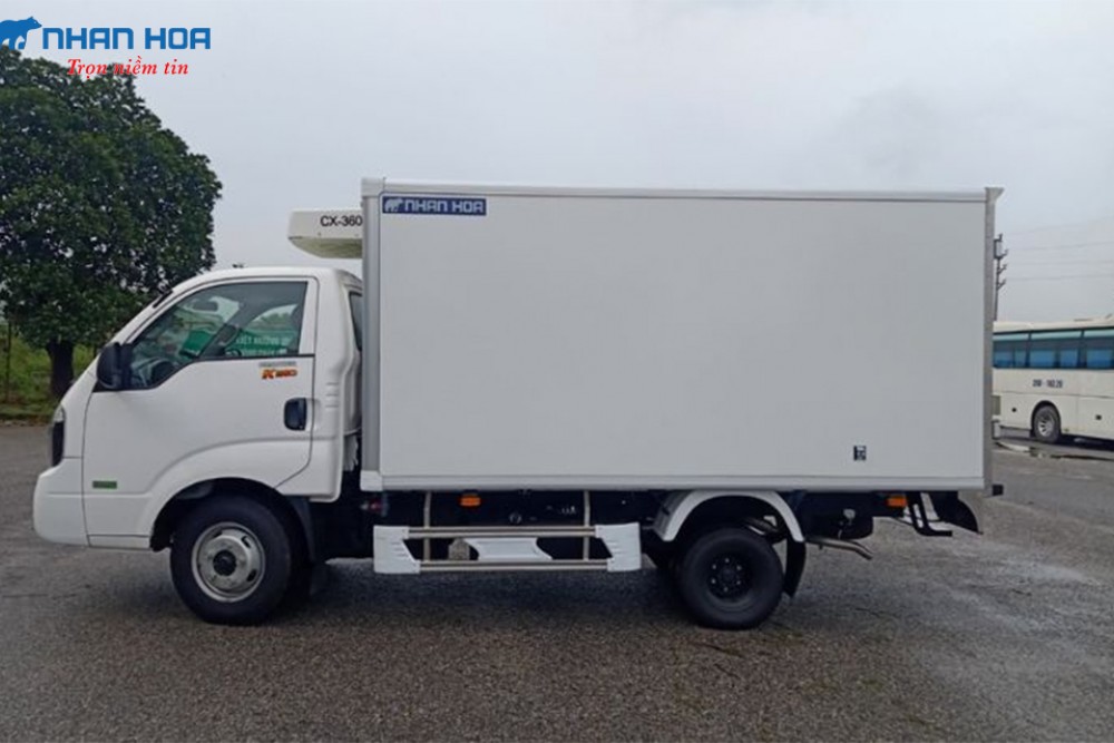 Xe tải THACO KIA 2.5 tấn thùng đông lạnh K250