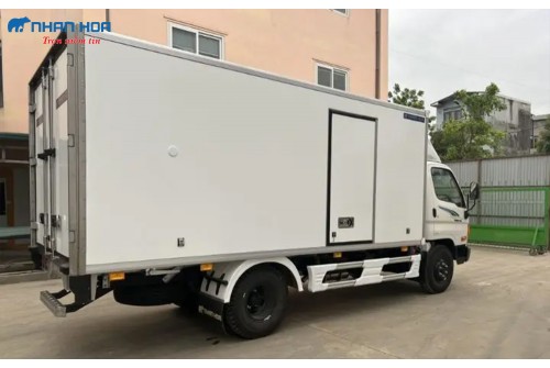 Xe tải HYUNDAI 7 tấn thùng đông lạnh 110XL F150